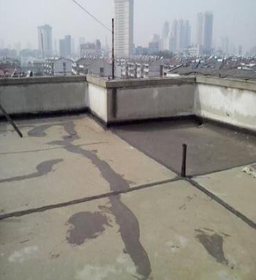 黄陂漏水维修 楼顶漏水是什么原因，楼顶漏水维修方法是什么?