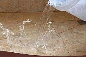黄陂漏水维修 免砸砖防水材料该如何施工